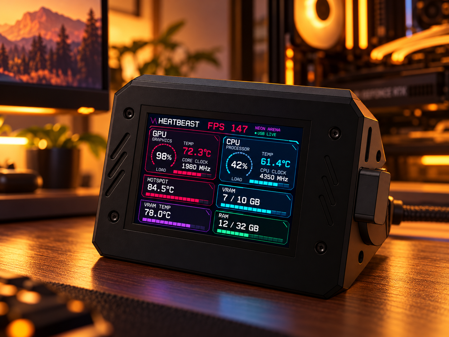 HeatBeast чёрного цвета на фоне игрового компьютера
